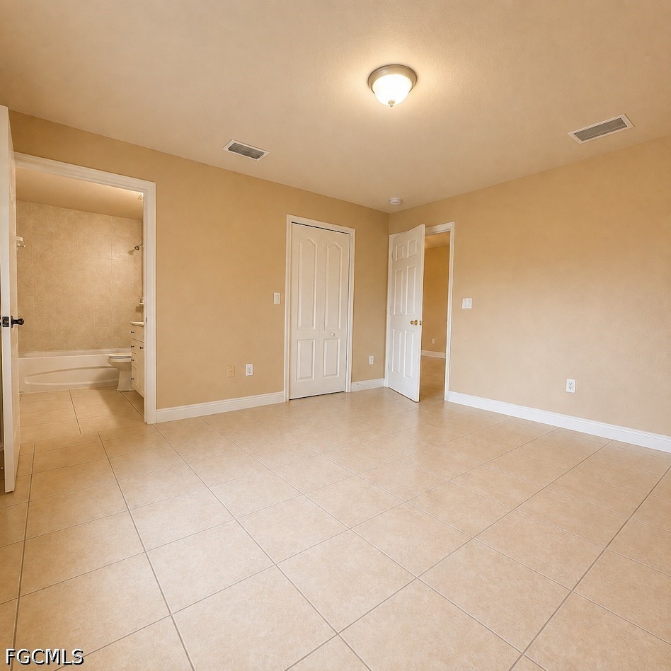 2 Bed Condominium for Sale in Cape Coral, photo 12