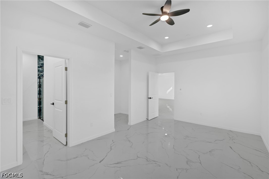 4 Bed SingleFamilyResidence for Sale in Lehigh Acres, photo 12