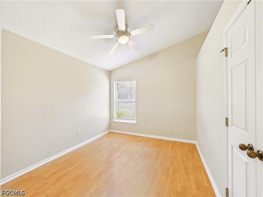 4 Bed SingleFamilyResidence for Sale in Fort Myers, photo 12