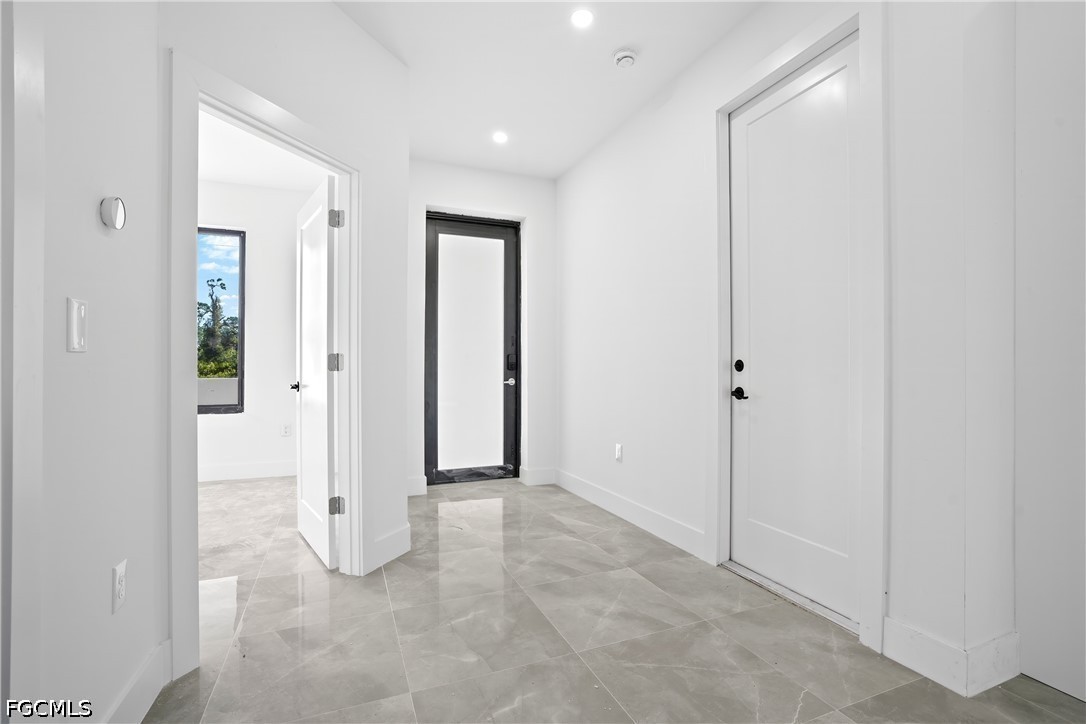 3 Bed SingleFamilyResidence for Sale in Lehigh Acres, photo 12