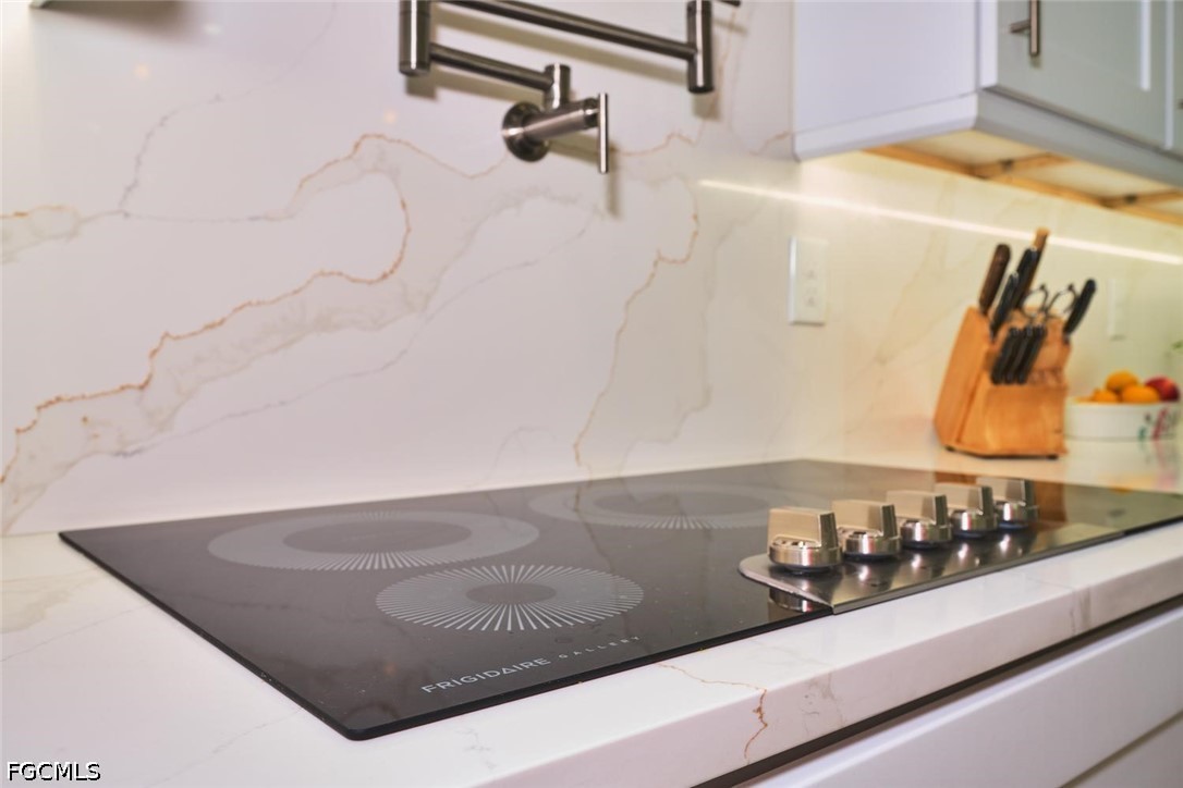 4 Bed SingleFamilyResidence for Sale in Not Applicable, photo 12