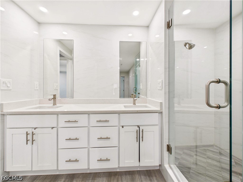 2 Bed Waterfront Home for Sale in River Park, photo 12