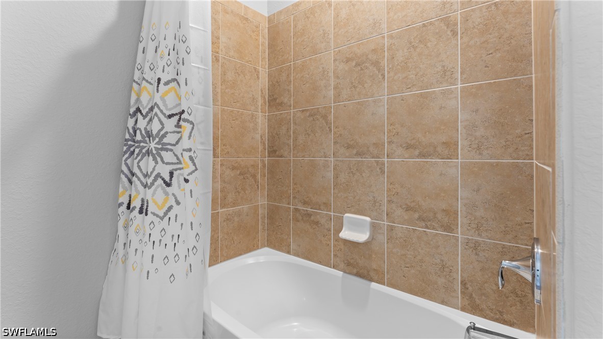 2 Bed Waterfront Home for Sale in Alberi Acqua, photo 12