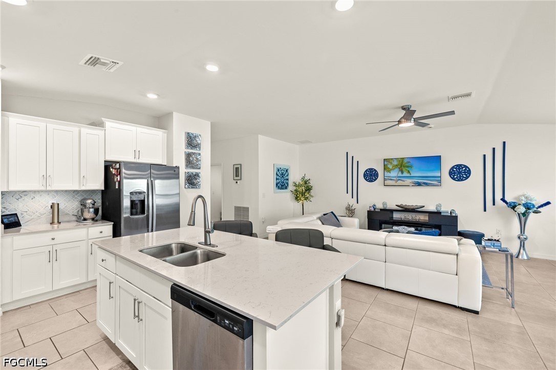 4 Bed SingleFamilyResidence for Sale in Oakview, photo 12