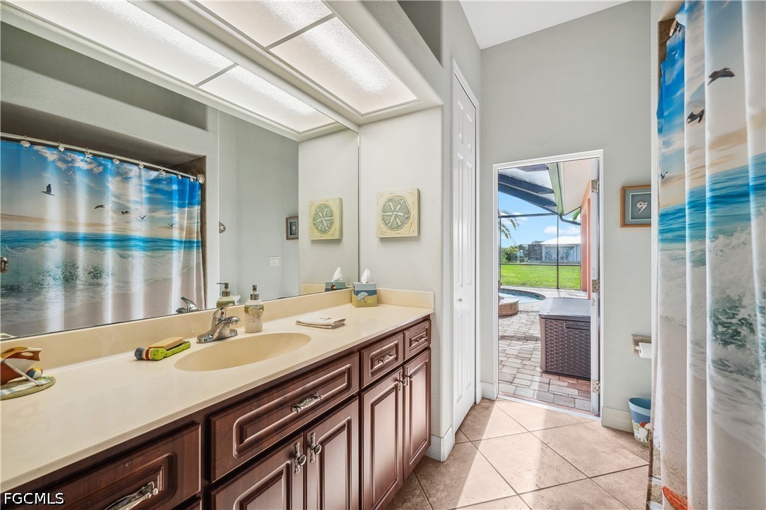 4 Bed Pool Home for Sale in Cape Coral, photo 12