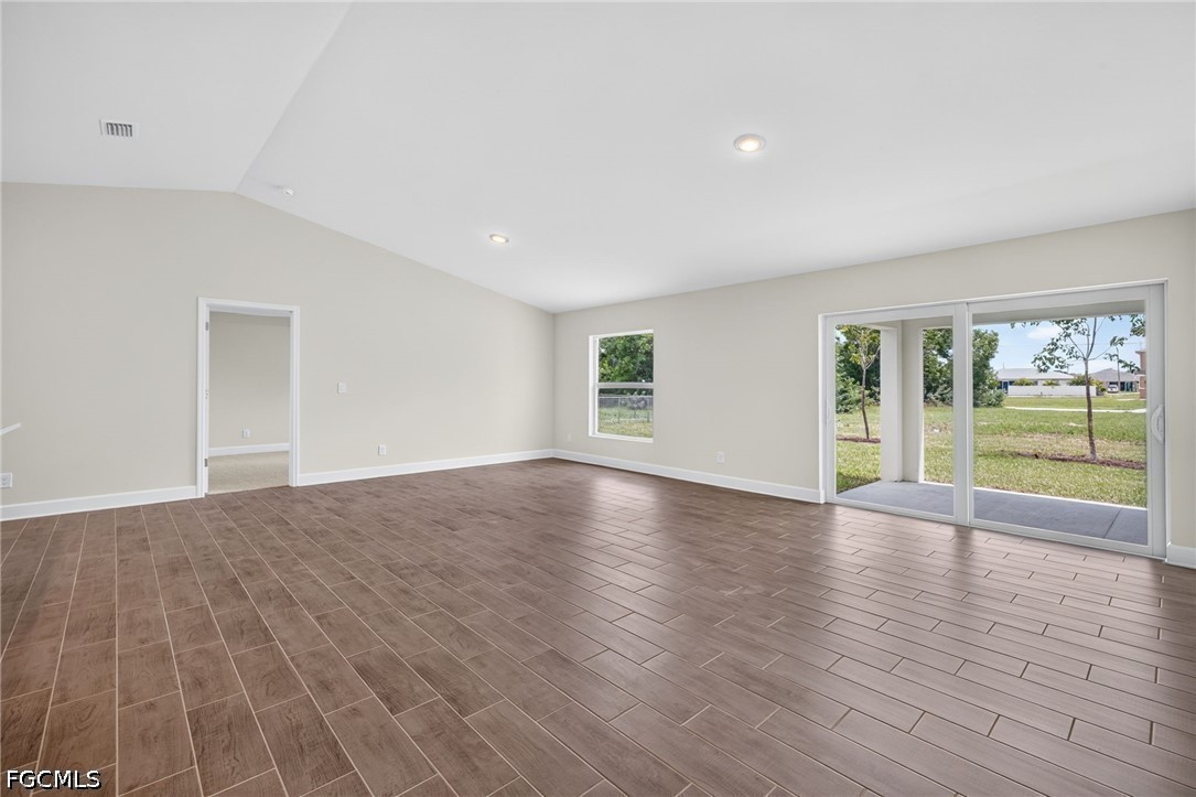 4 Bed SingleFamilyResidence for Sale in Cape Coral, photo 12