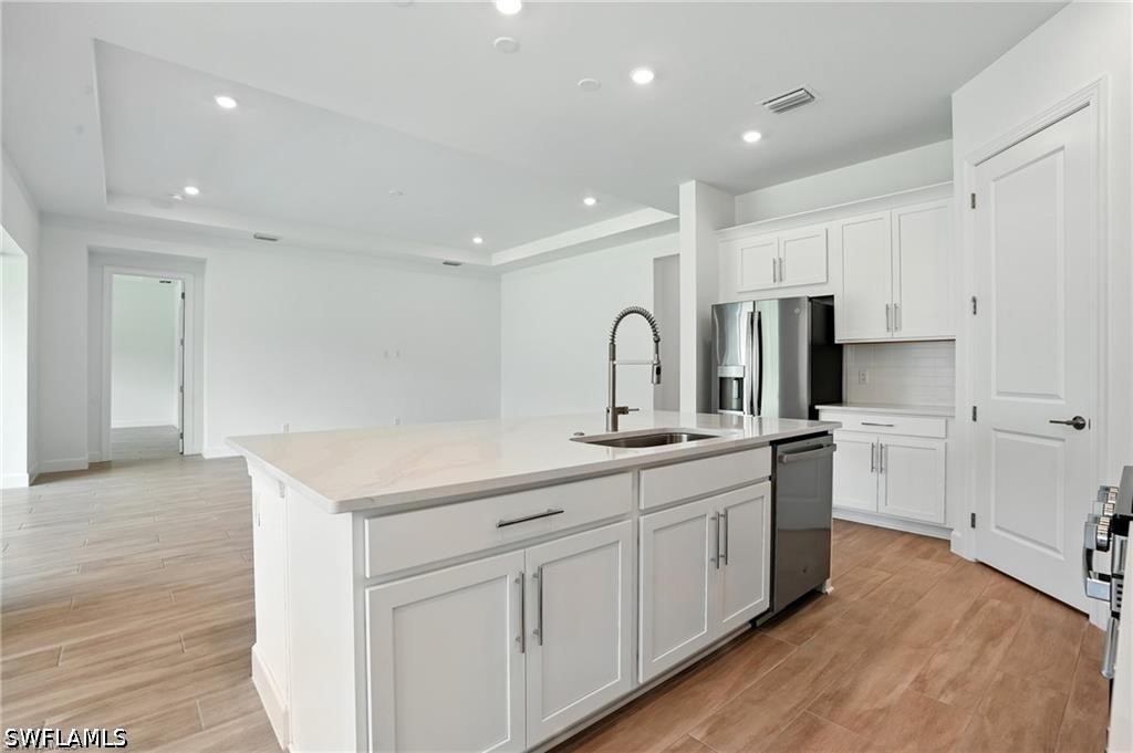 4 Bed SingleFamilyResidence for Sale in Fort Myers, photo 12