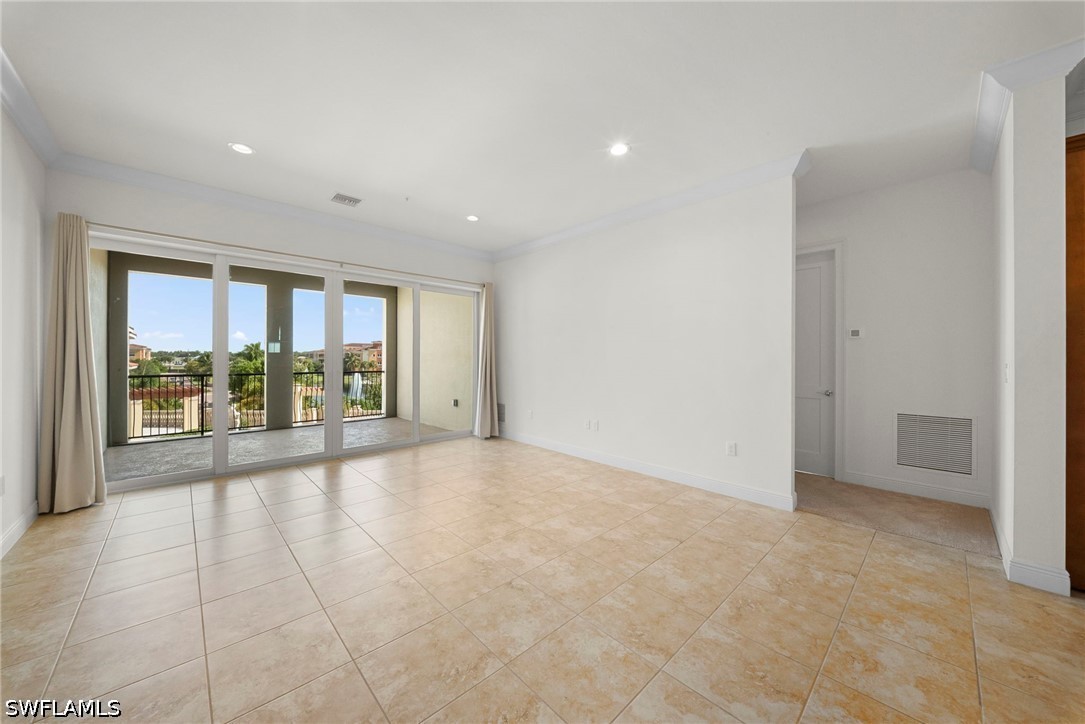2 Bed Condominium for Sale in Genova, photo 12