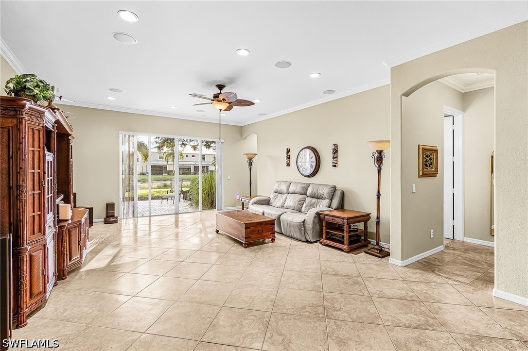 4 Bed SingleFamilyResidence for Sale in Coral Lakes, photo 12