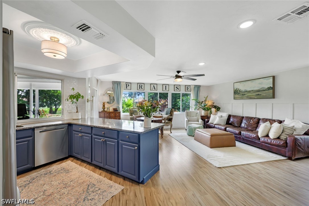 3 Bed Waterfront Home for Sale in Torrey Pines, photo 12