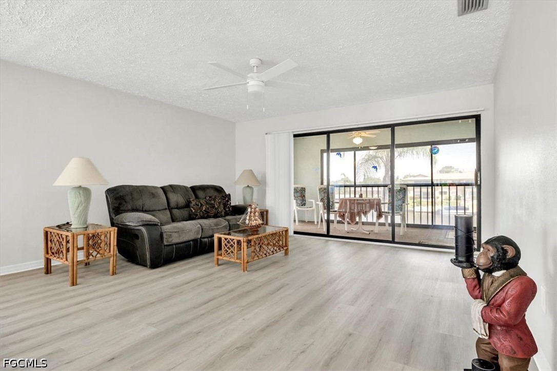 2 Bed Waterfront Home for Sale in Cape Coral, photo 12