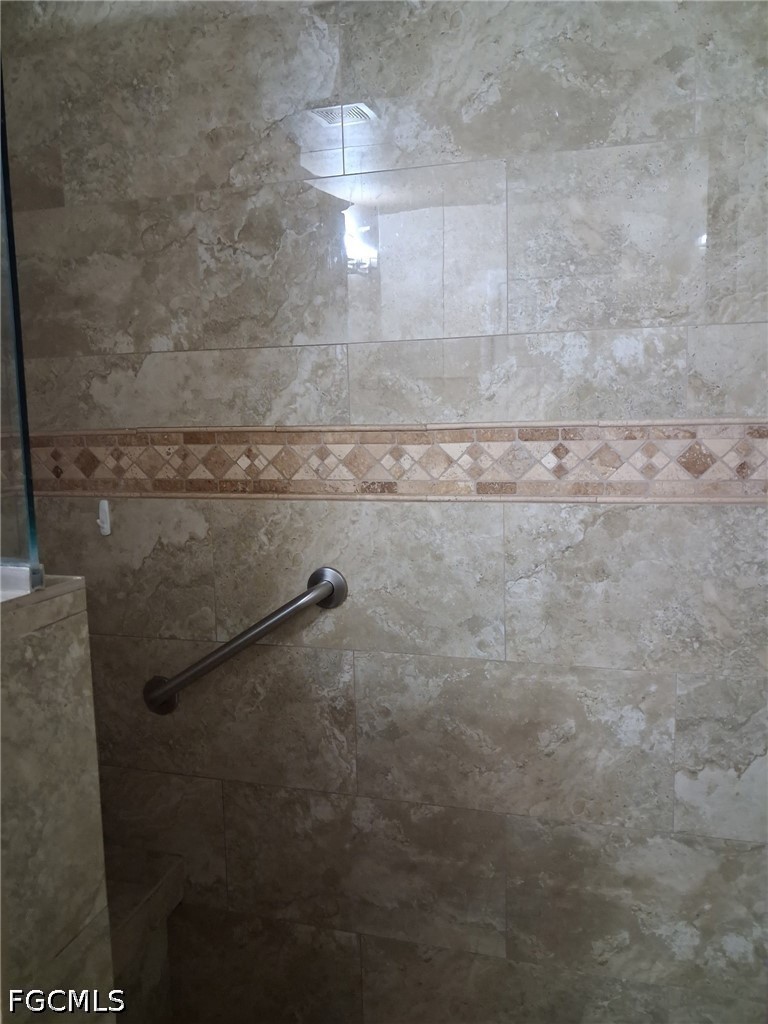 2 Bed Condominium for Sale in Cape Coral, photo 12