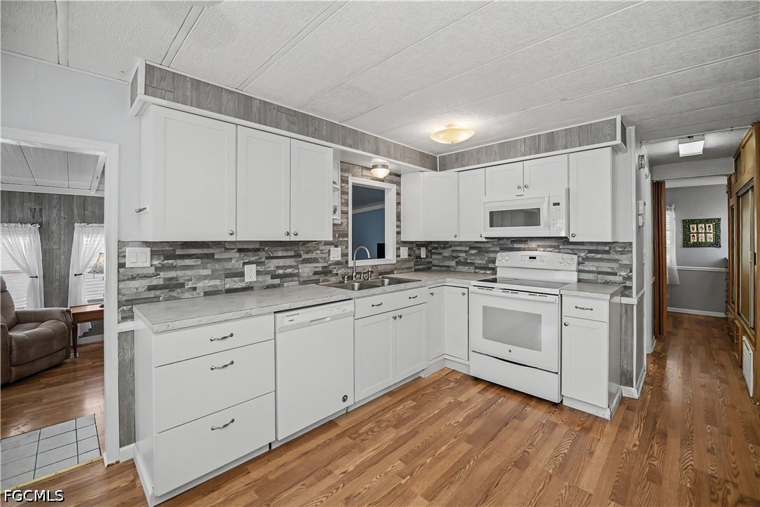 1 Bed ManufacturedHome for Sale in North Fort Myers, photo 12