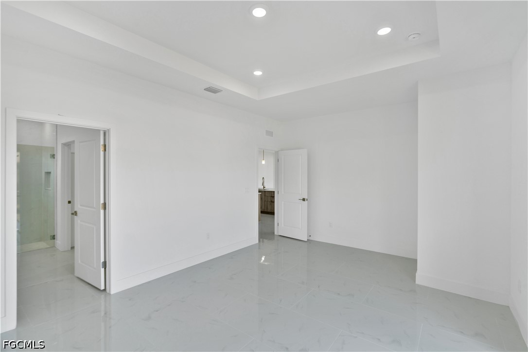 4 Bed SingleFamilyResidence for Sale in Lehigh Acres, photo 12