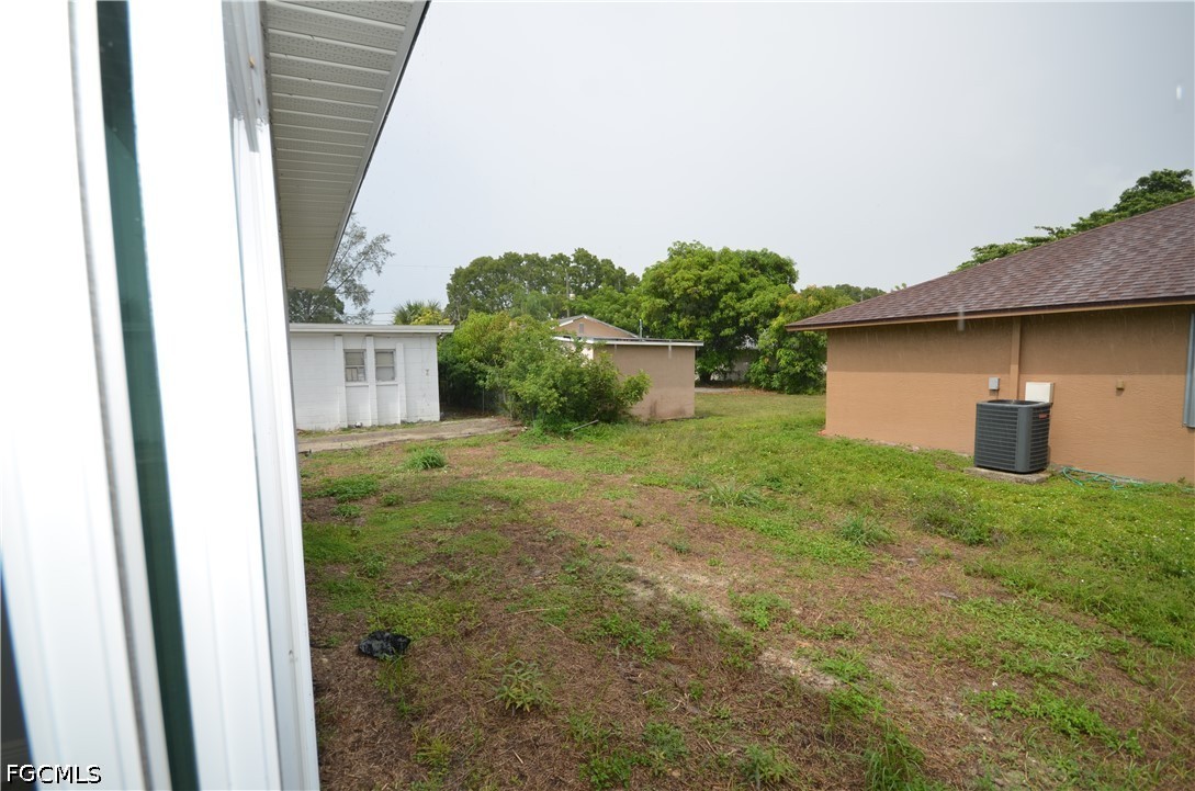 3 Bed Duplex for Sale in Fort Myers, photo 12