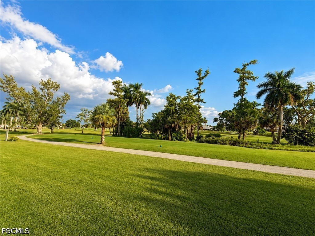 2 Bed Condominium for Sale in Fort Myers, photo 12