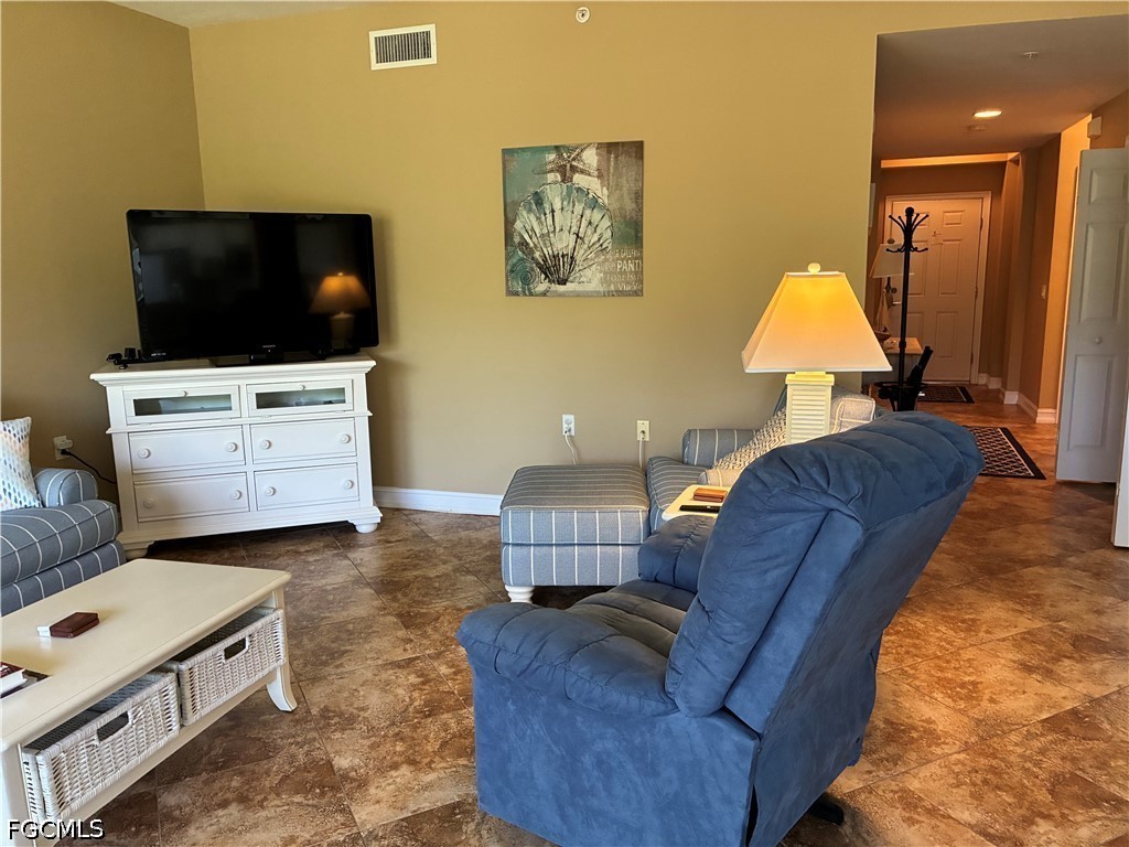 2 Bed Condominium for Sale in Siena, photo 12