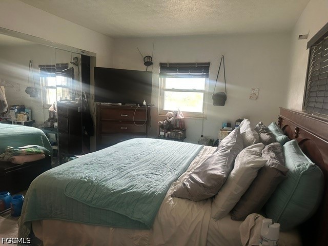 4 Bed SingleFamilyResidence for Sale in Fort Myers, photo 12