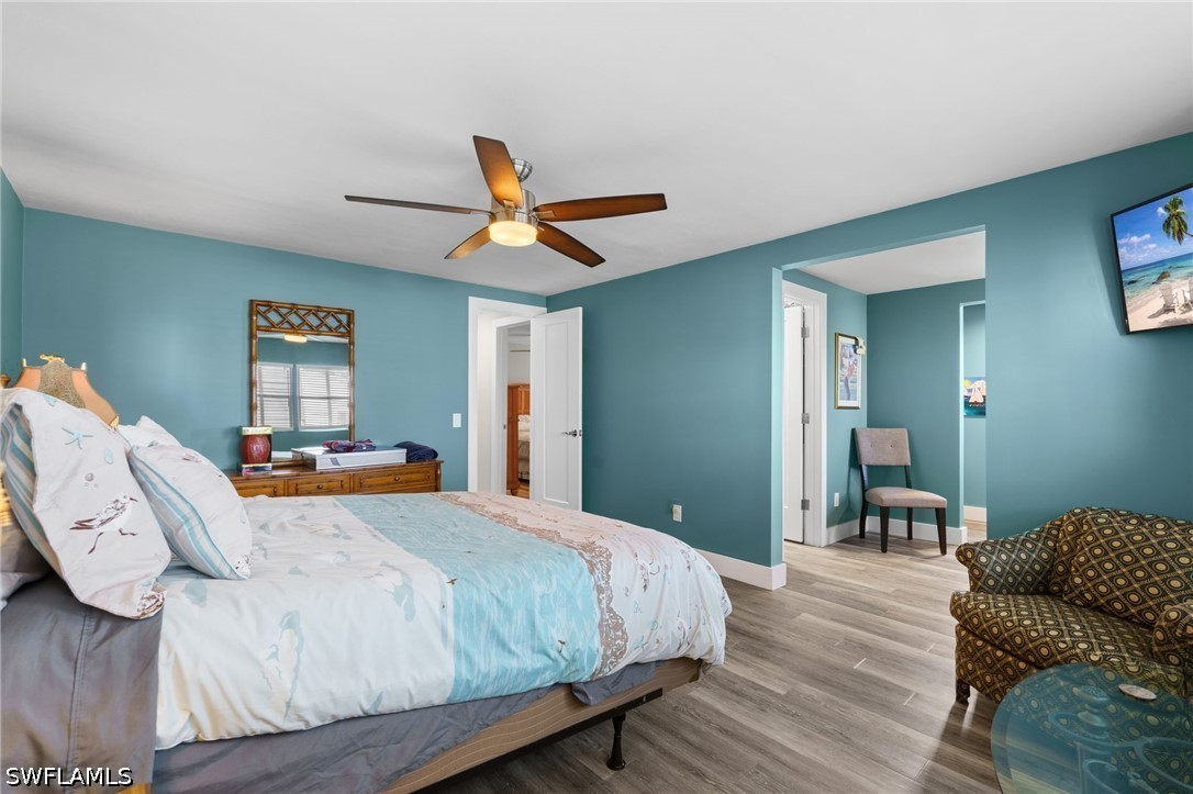 2 Bed ManufacturedHome for Sale in Naples, photo 12