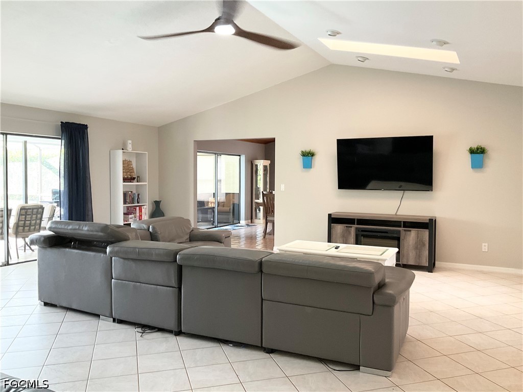 3 Bed Pool Home for Sale in Cape Coral, photo 12