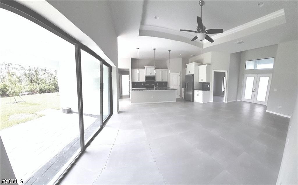 3 Bed SingleFamilyResidence for Sale in Cape Coral, photo 12