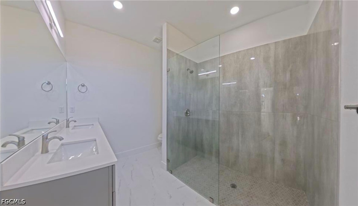 3 Bed SingleFamilyResidence for Sale in Lehigh Acres, photo 12