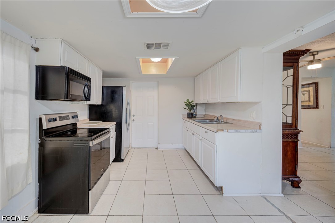 3 Bed SingleFamilyResidence for Sale in Travis Subd, photo 12