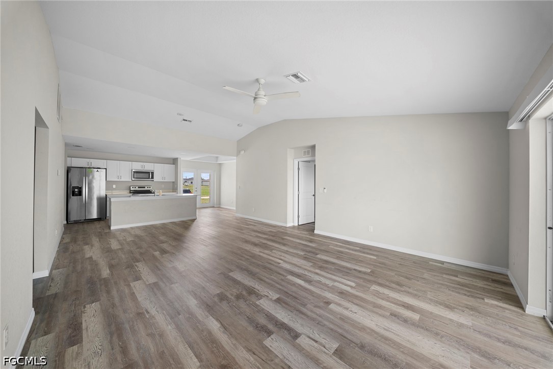4 Bed SingleFamilyResidence for Sale in Cape Coral, photo 12