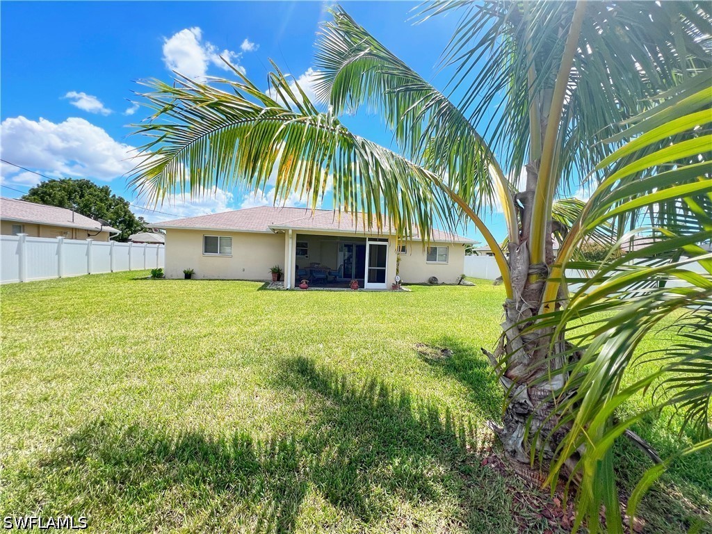 3 Bed SingleFamilyResidence for Sale in Cape Coral, photo 12