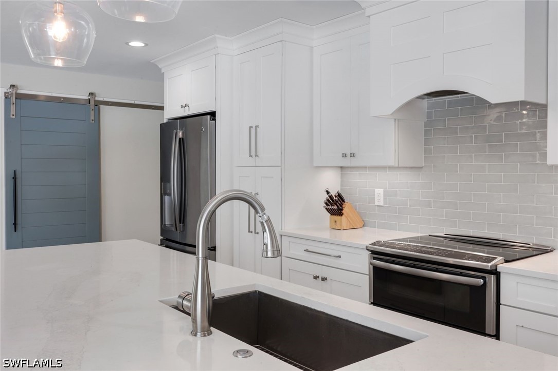 3 Bed Pool Home for Sale in Marco Beach, photo 12