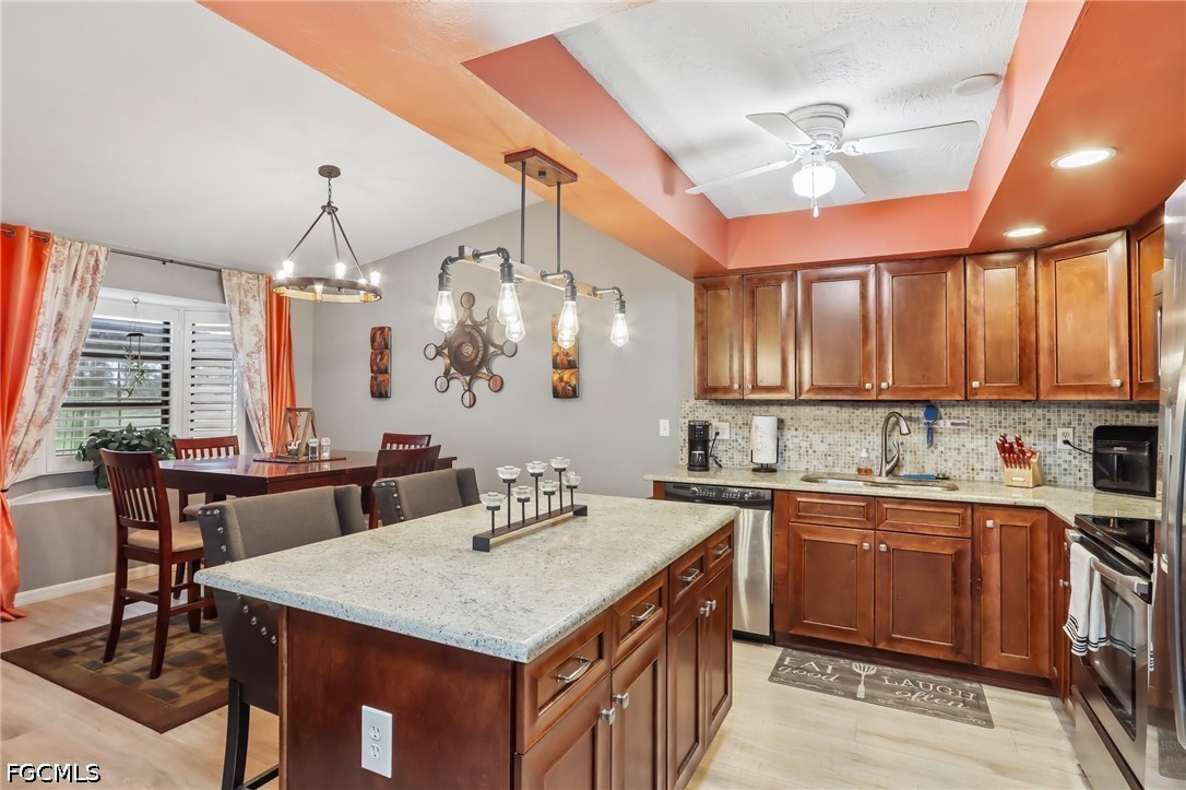 2 Bed Attached for Sale in Majestic, photo 12