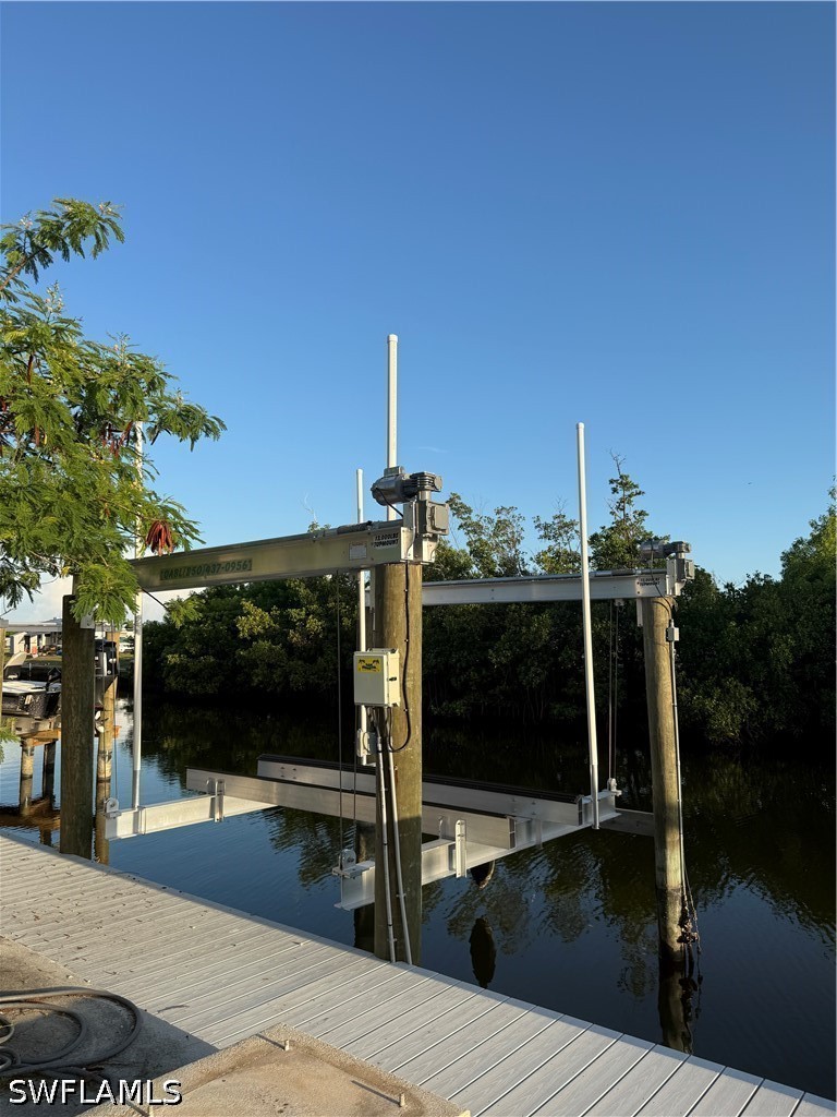 Waterfront Home for Sale in Cherry Estates, photo 12