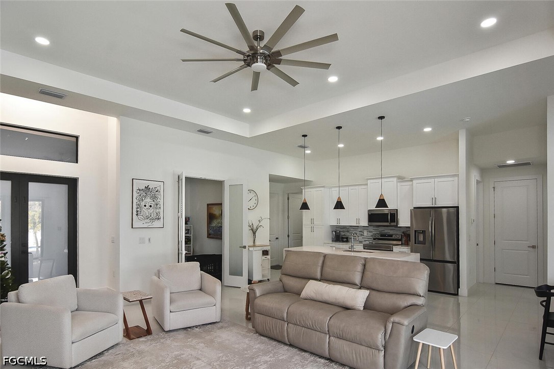 3 Bed Pool Home for Sale in Cape Coral, photo 12