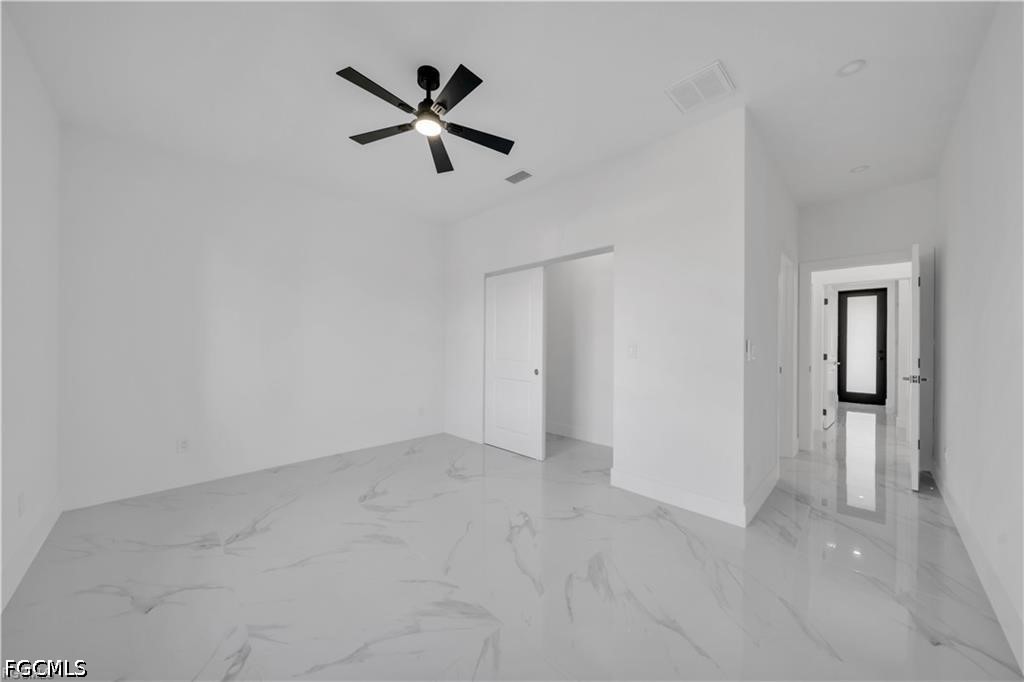 3 Bed SingleFamilyResidence for Sale in Lehigh Acres, photo 12