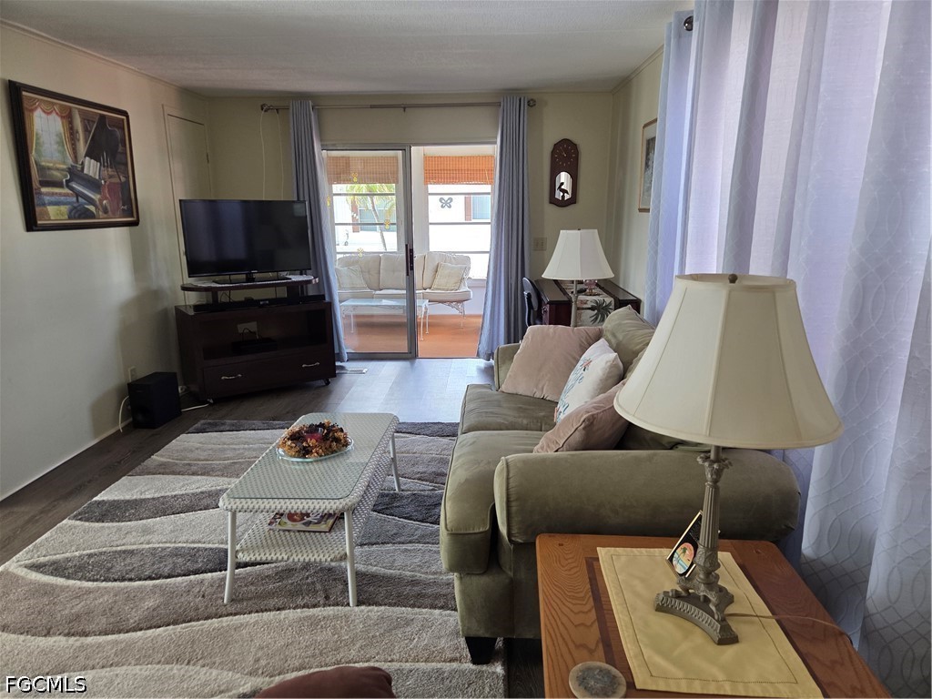2 Bed ManufacturedHome for Sale in North Fort Myers, photo 12