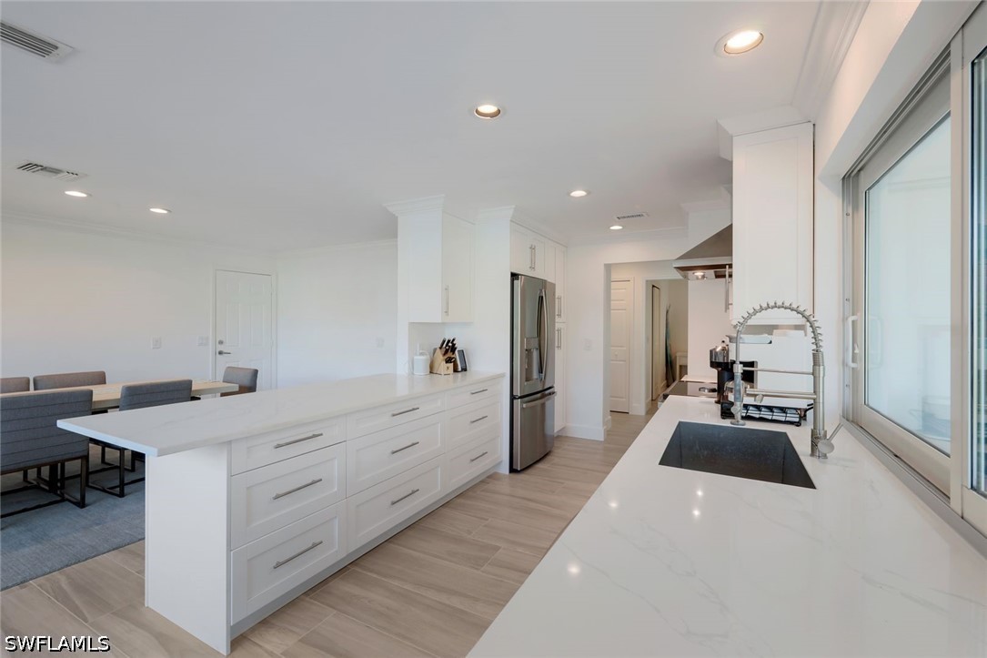 3 Bed Pool Home for Sale in Royal Harbor, photo 12
