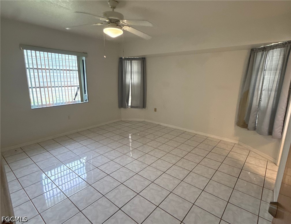 3 Bed SingleFamilyResidence for Sale in Port Charlotte, photo 12