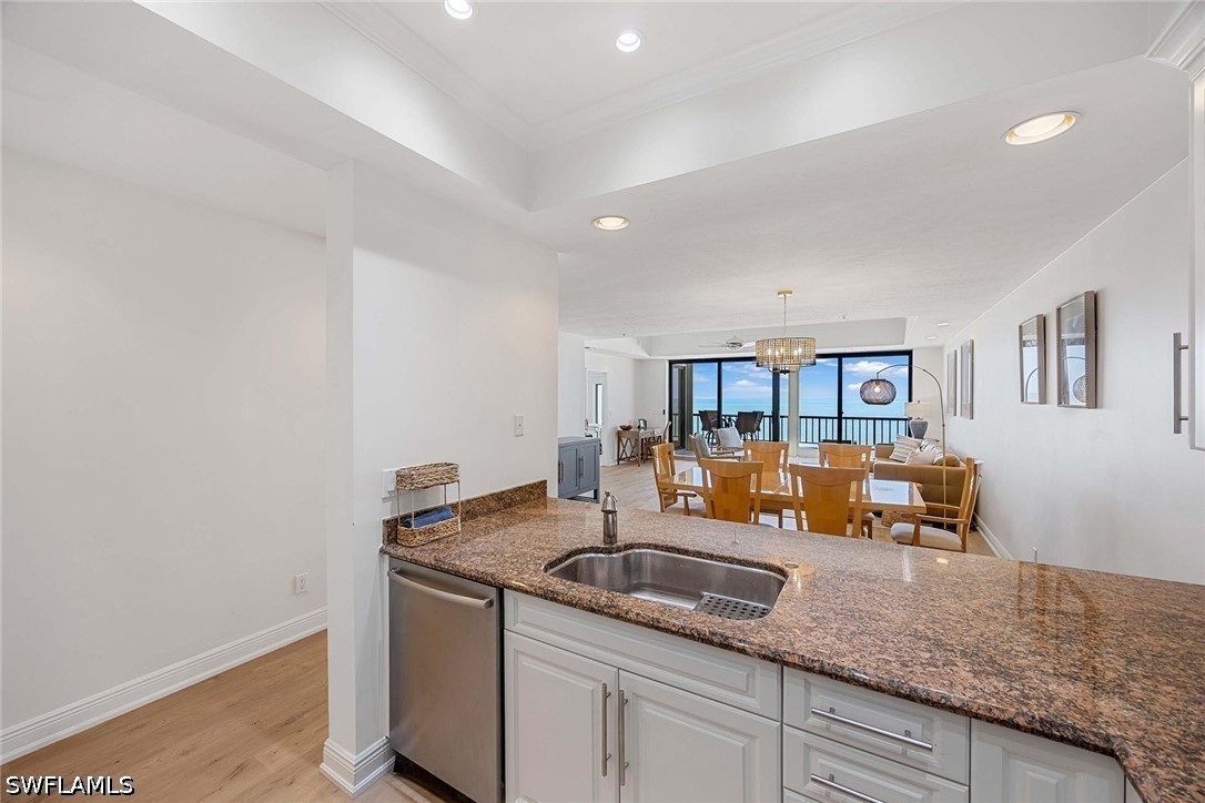 2 Bed Waterfront Home for Sale in Marco Island, photo 12