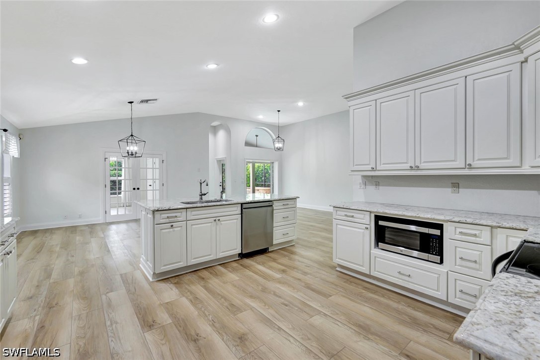5 Bed Pool Home for Sale in Autumn Woods, photo 12