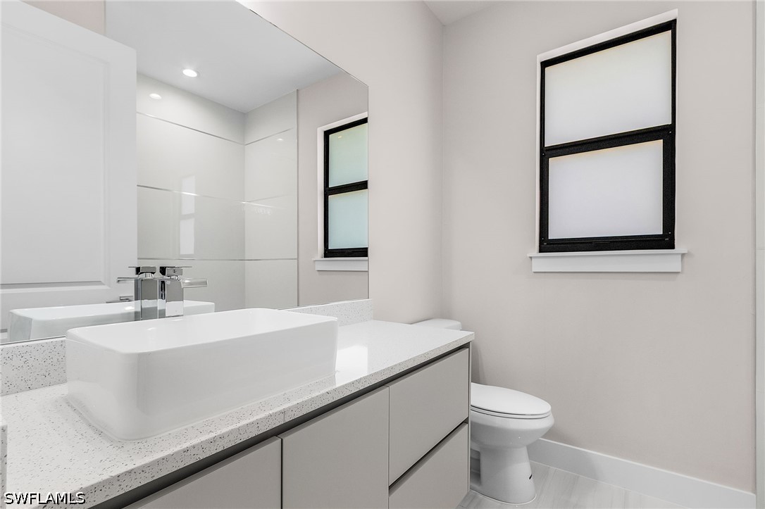 3 Bed SingleFamilyResidence for Sale in Naples, photo 12
