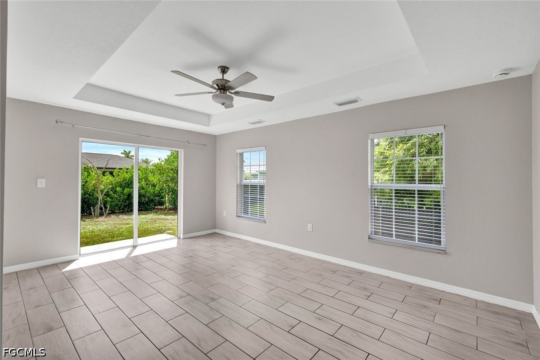 4 Bed SingleFamilyResidence for Sale in Cape Coral, photo 12
