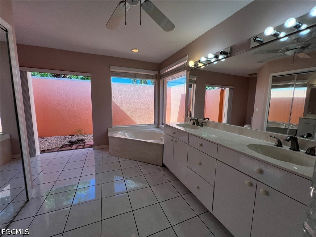 3 Bed Pool Home for Sale in Cape Coral, photo 12