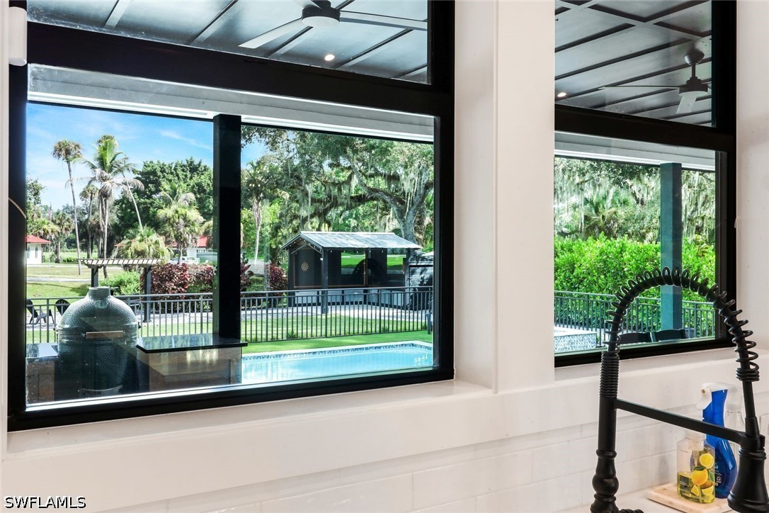 3 Bed Pool Home for Sale in Labelle, photo 12
