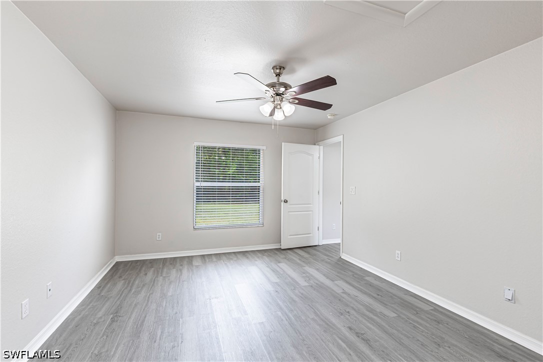 3 Bed SingleFamilyResidence for Sale in Greenbriar, photo 12