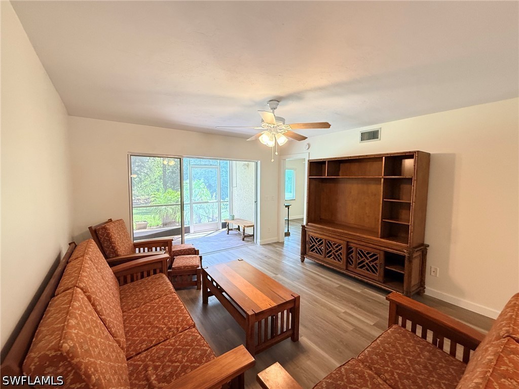 2 Bed Condominium for Sale in Naples, photo 12
