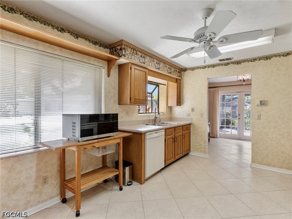 3 Bed Attached for Sale in Fort Myers, photo 12