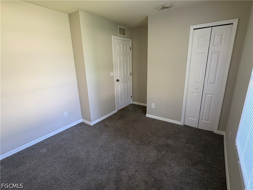 3 Bed SingleFamilyResidence for Sale in Fort Myers, photo 12