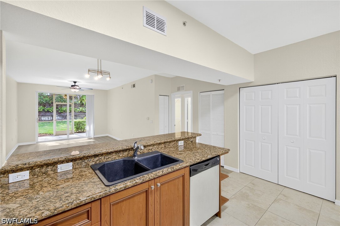 1 Bed Condominium for Sale in Villagio, photo 12
