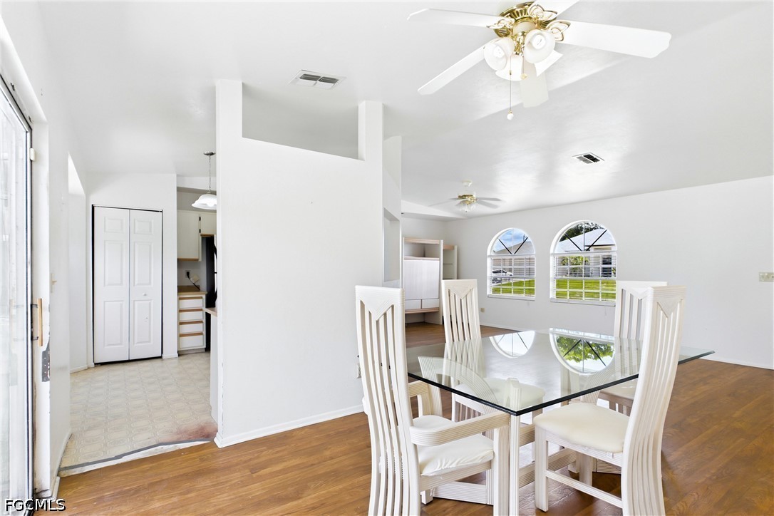 3 Bed SingleFamilyResidence for Sale in Cape Coral, photo 12