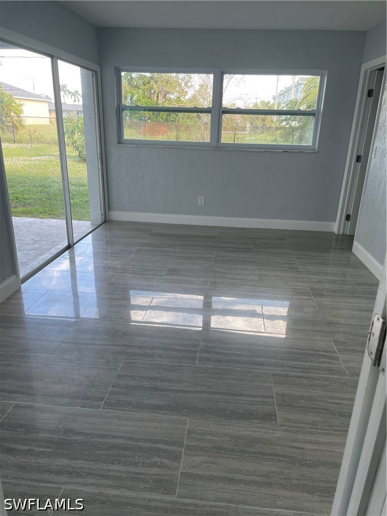 3 Bed SingleFamilyResidence for Sale in Cape Coral, photo 12